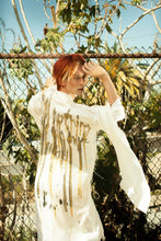 Load image into Gallery viewer, Valerj Pobega Hero Words White Kimono